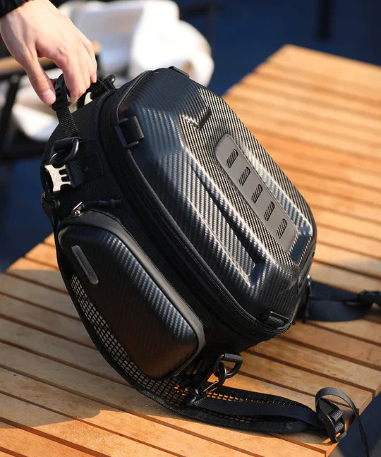 Buy Rhinowalk Hard Shell Expandable Tail Bag 18L - MTR4001