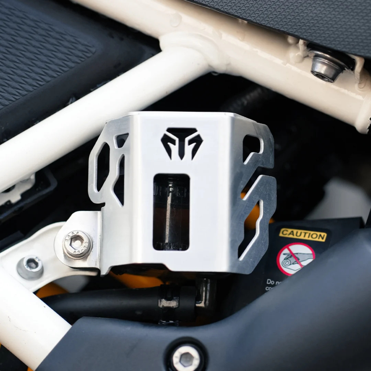 Moto Torque TVS Apache RTX 300 SS Reservoir Oil Guard - Silver