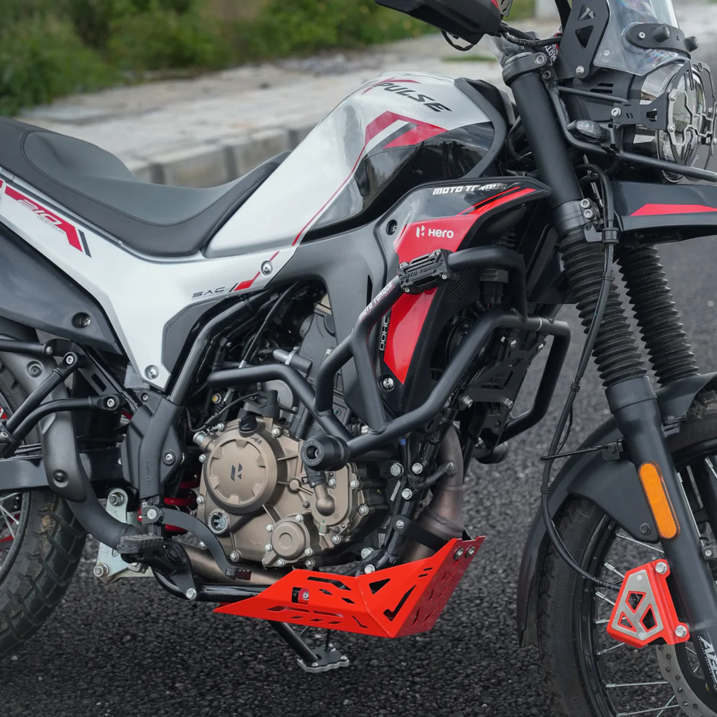 Moto Torque Xpulse 210 Titan X Crash Guard - Black
