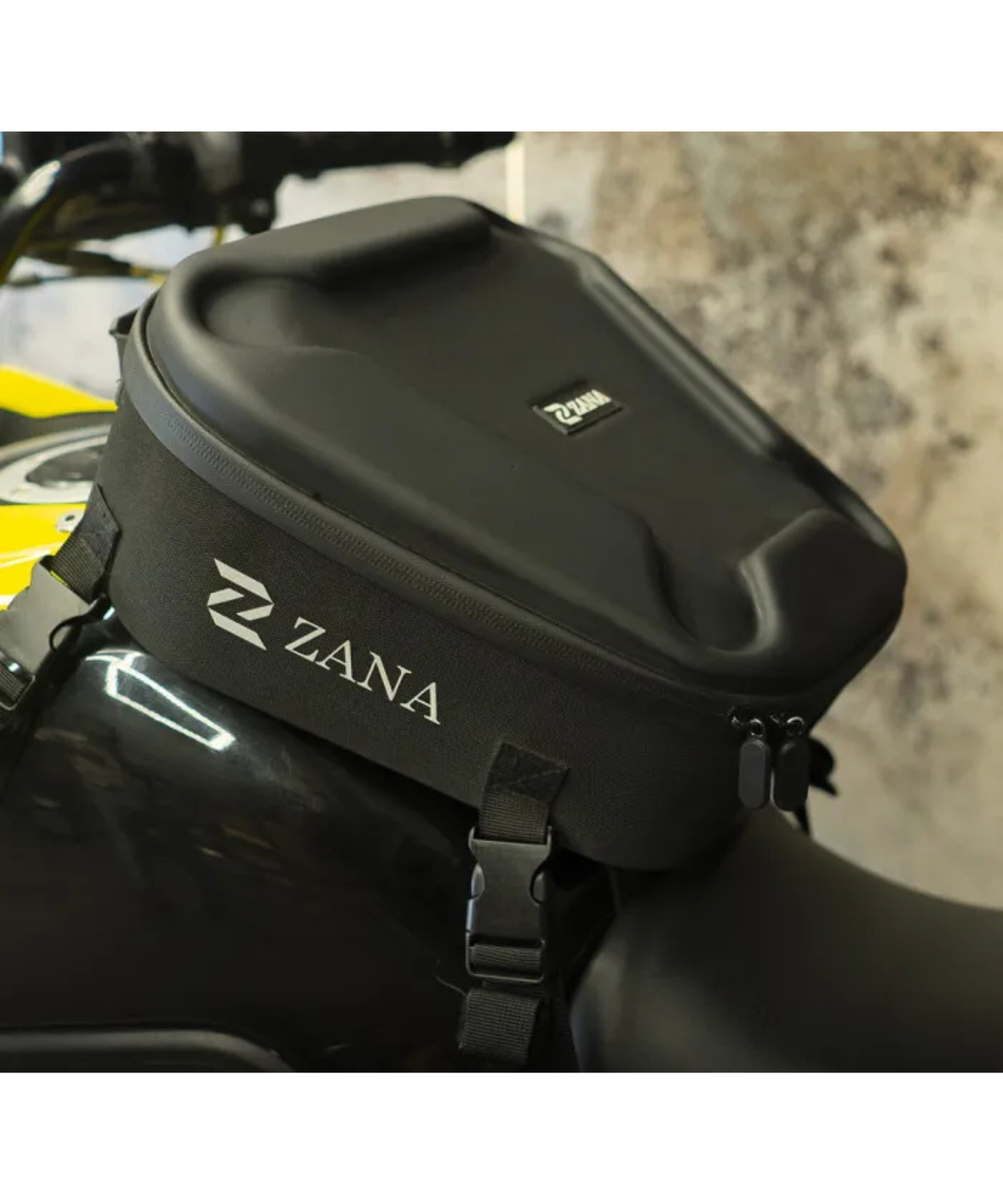 Zana Tripper 8 Litre Magnetic + Non Magnetic (With belt) Mounting Mechanism Tank Bag - ZI-BG-005