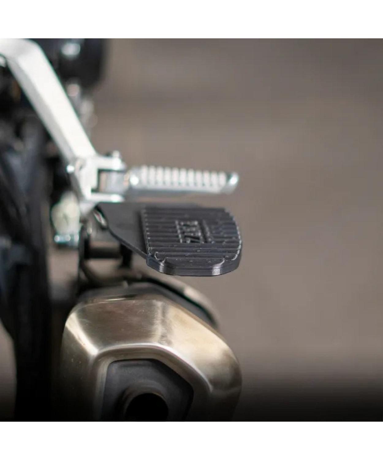 Zana Rear Footrest Left & Right for CB300F - ZI-8281