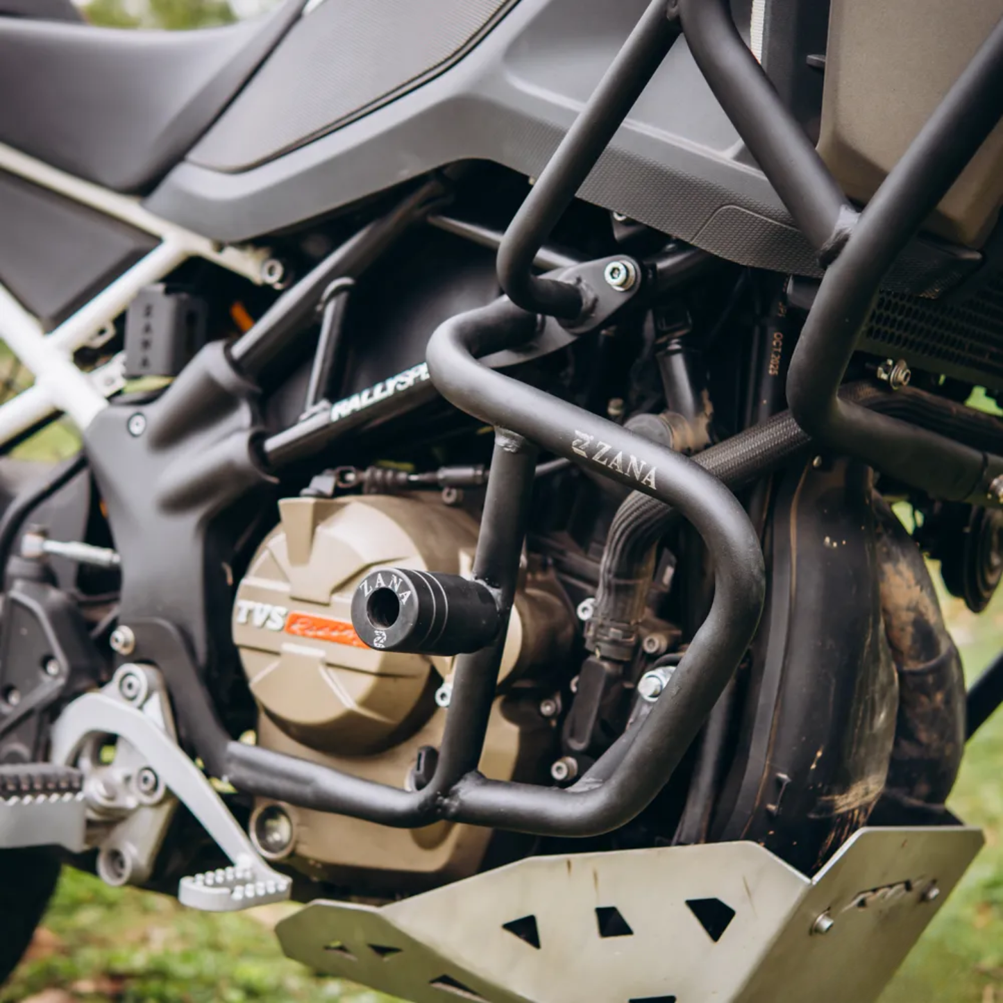 Zana TVS Apache RTX 300 Beak Version Upper & Lower Crash Guard With Slider Combo - Black - ZI-8735 / ZI-8710