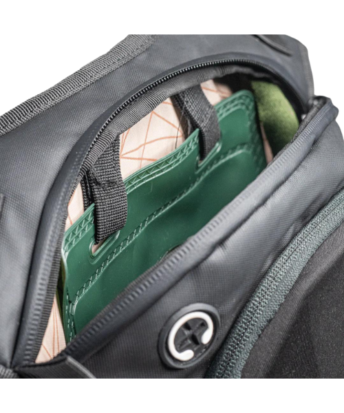 Carbonado Y-07 Hydration Bag - Green