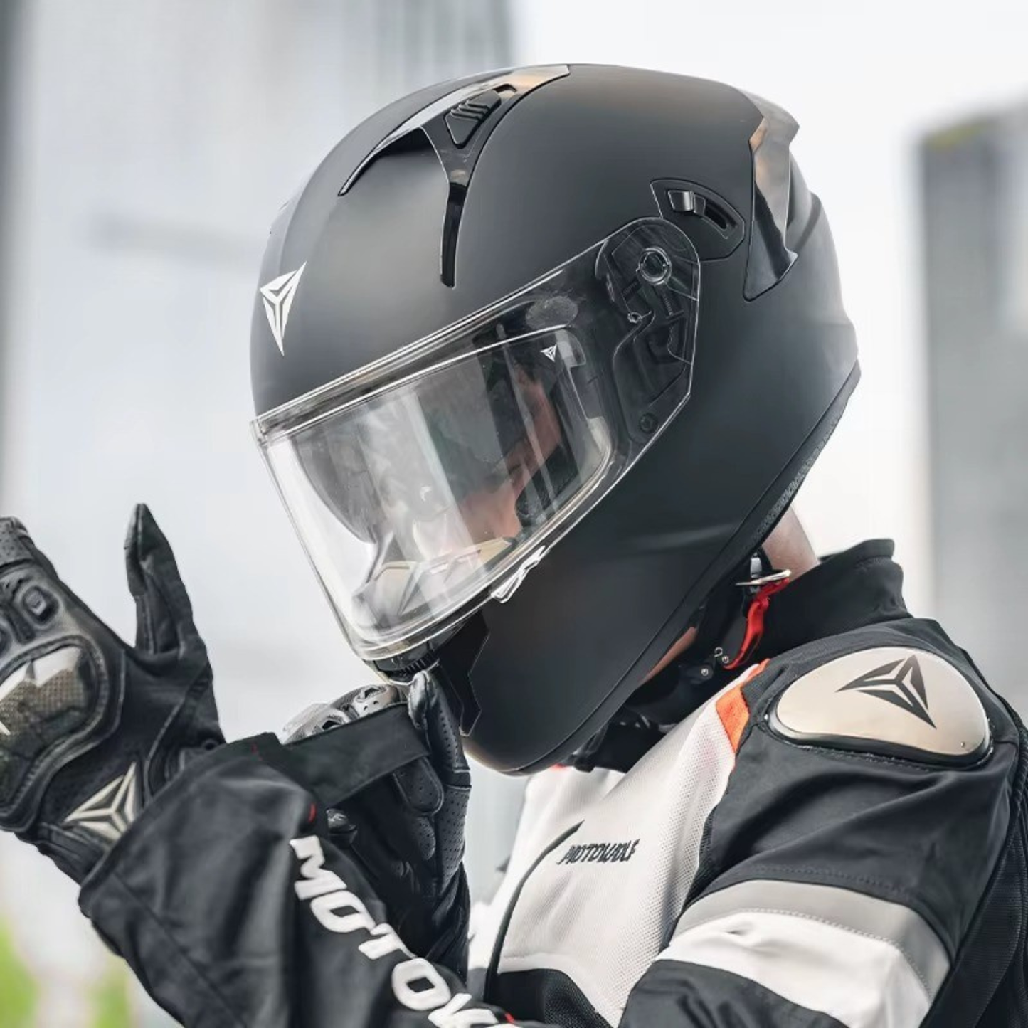 Motowolf Helmet Visor Anti-Fog P1 Sticker