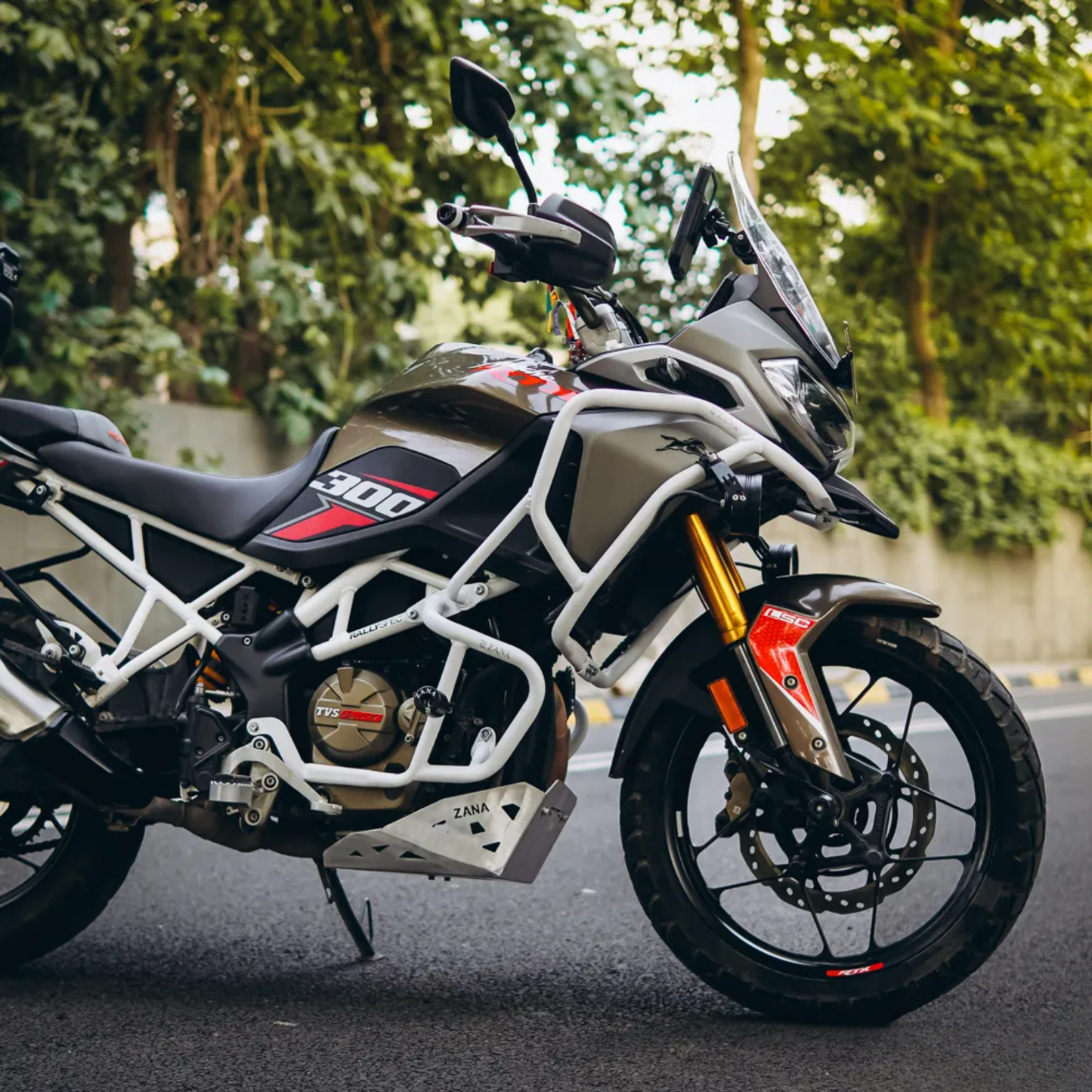 Zana TVS Apache RTX 300 Beak Version Upper & Lower Crash Guard with Slider Combo - White - ZI-8747 / ZI-8746