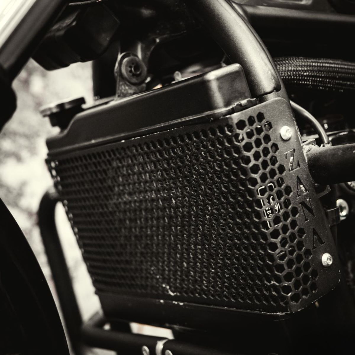 Zana Honda Rebel 500 Radiator Guard Honeycomb - Black - ZI-8627 - Zana