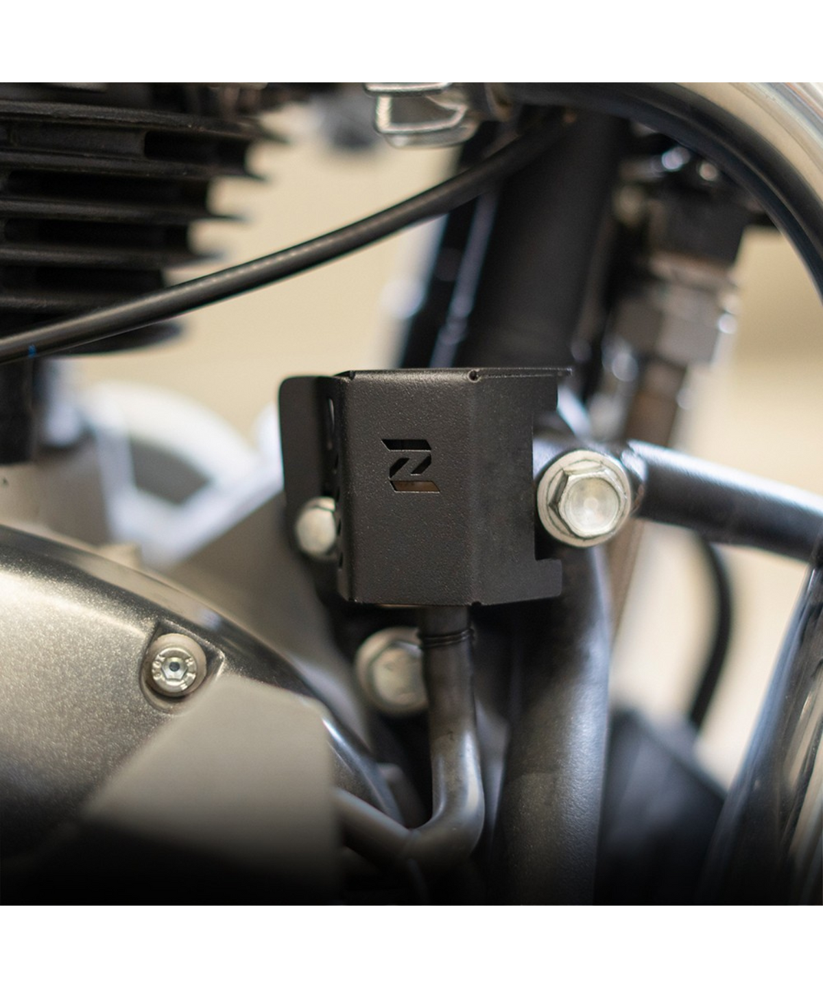 Zana Royal Enfield Super Meteor 650 Aluminium Rear Oil Reservoir Hex Cover - ZI-8355 - Zana