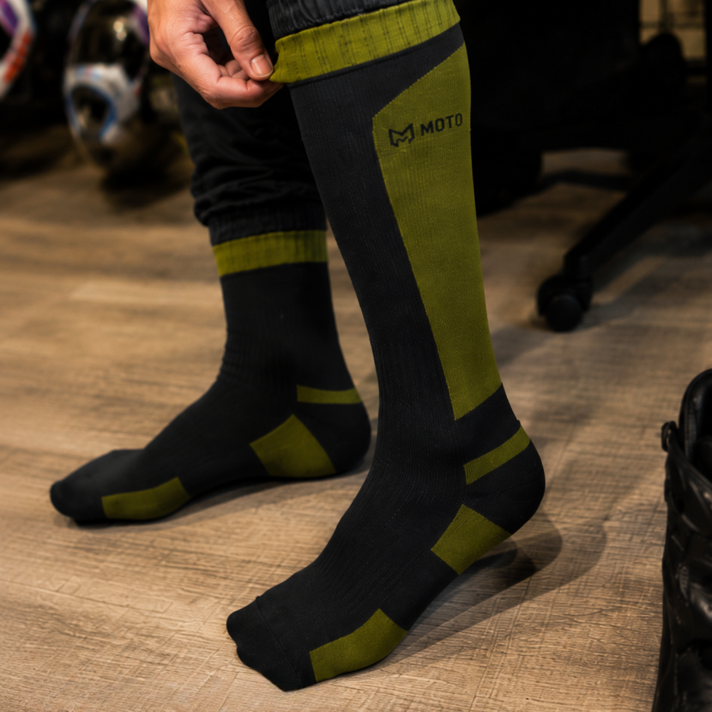 Moto Arch Knee High Waterproof and Winter Socks - Army Green