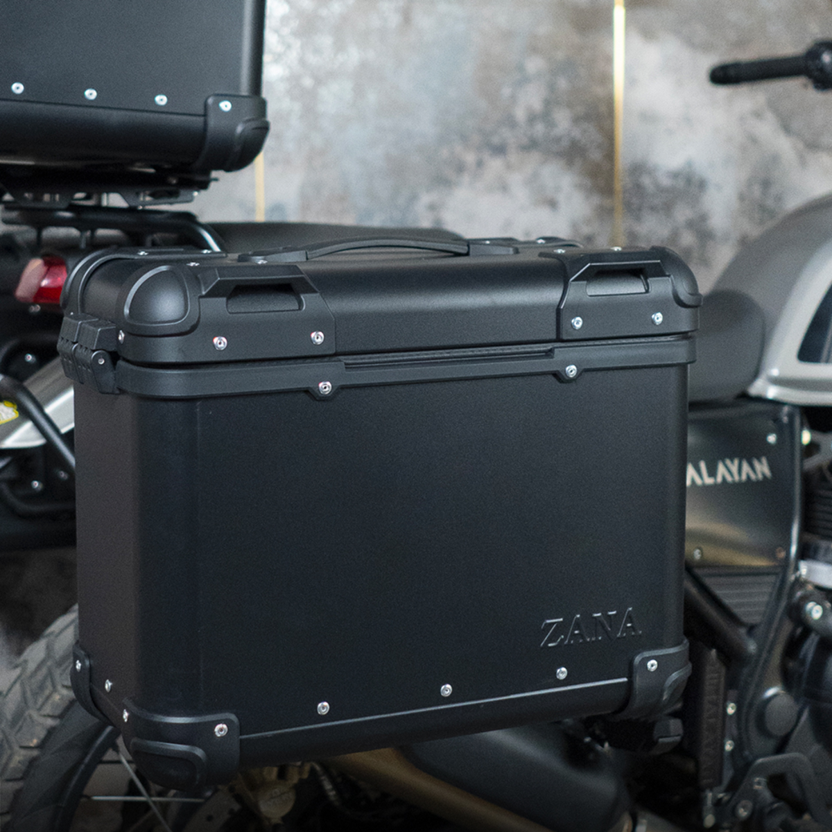 Zana Royal Enfield Himalayan 411 Aluminium R-Flat Pannier 36L with Saddle Stay Frame - Black - ZI-8494-RB - Zana
