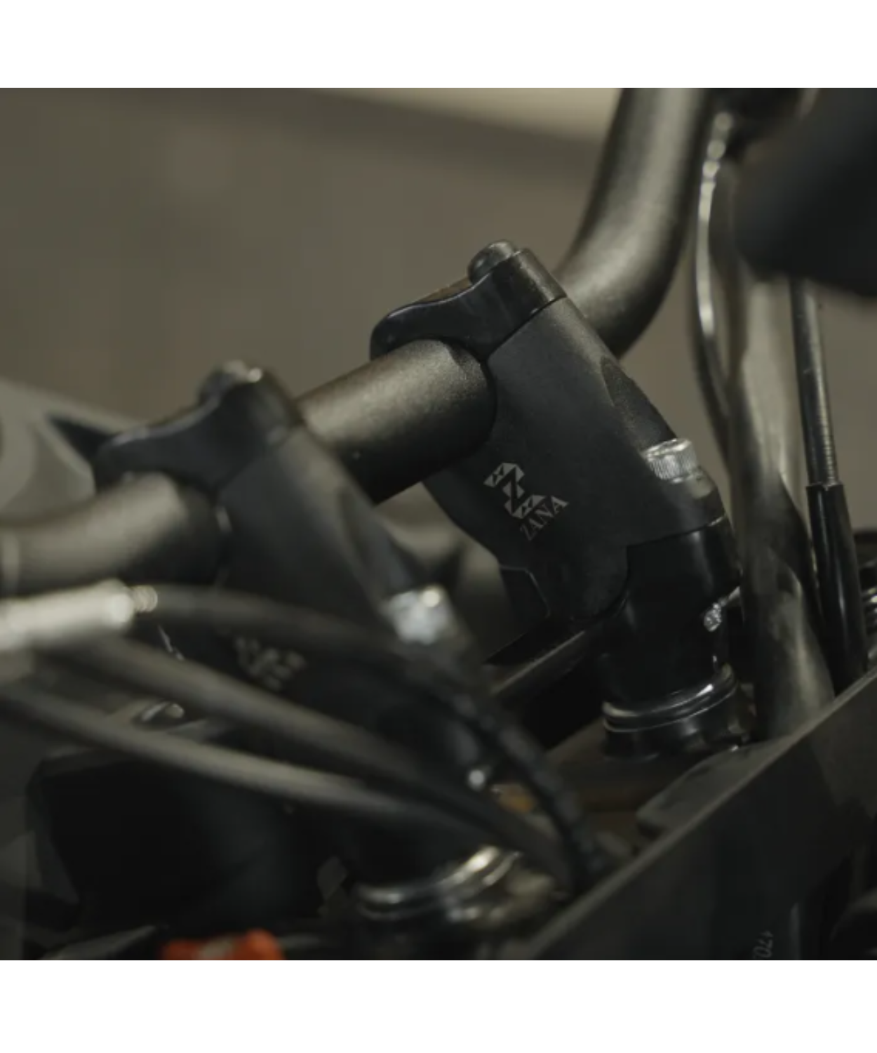 Zana Angular Aluminium Handlebar Riser For KTM ADV 390 2025 - Black - ZI-8570