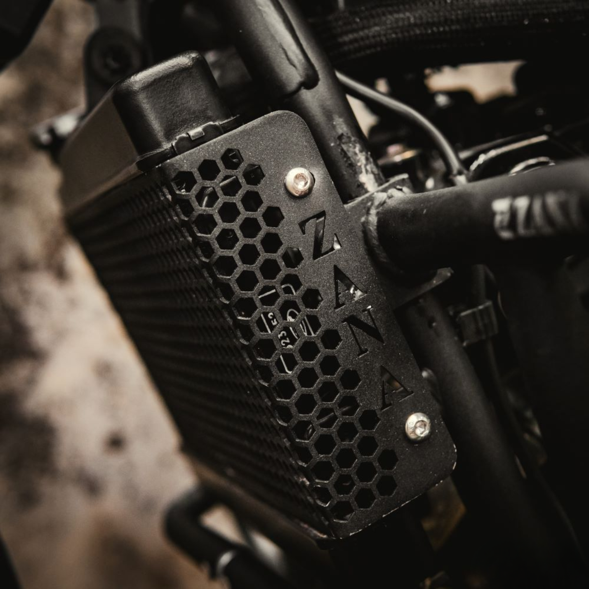 Zana Honda Rebel 500 Radiator Guard Honeycomb - Black - ZI-8627 - Zana