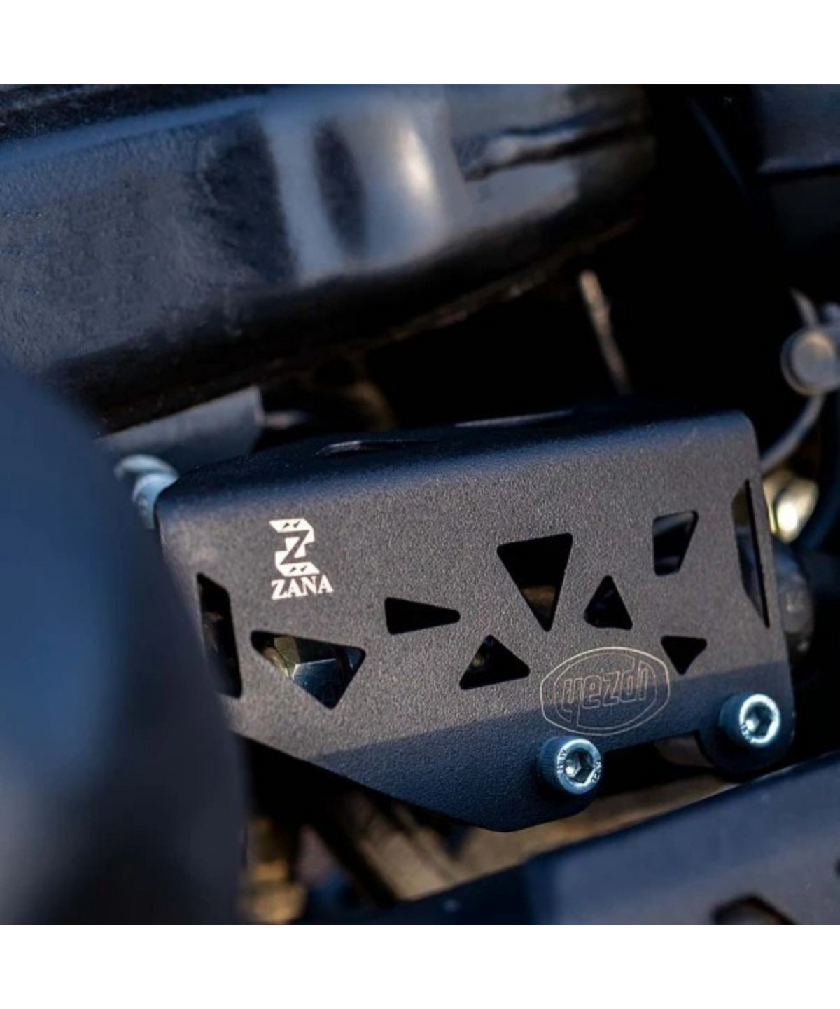 Zana Yezdi Adventure / Scrambler Aluminium Master Cylinder - Black - ZI-8178 - Zana