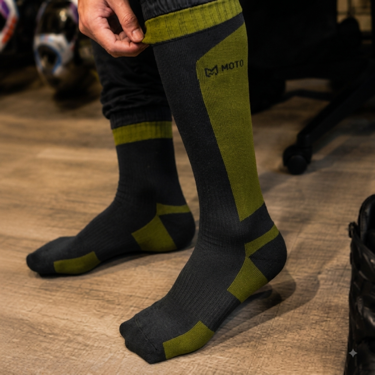 Moto Arch Knee High Waterproof and Winter Socks - Army Green