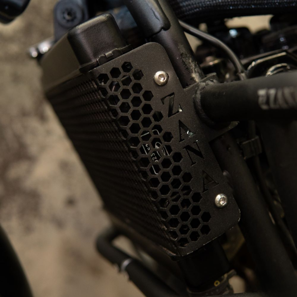 Zana Honda Rebel 500 Radiator Guard Honeycomb - Black - ZI-8627 - Zana