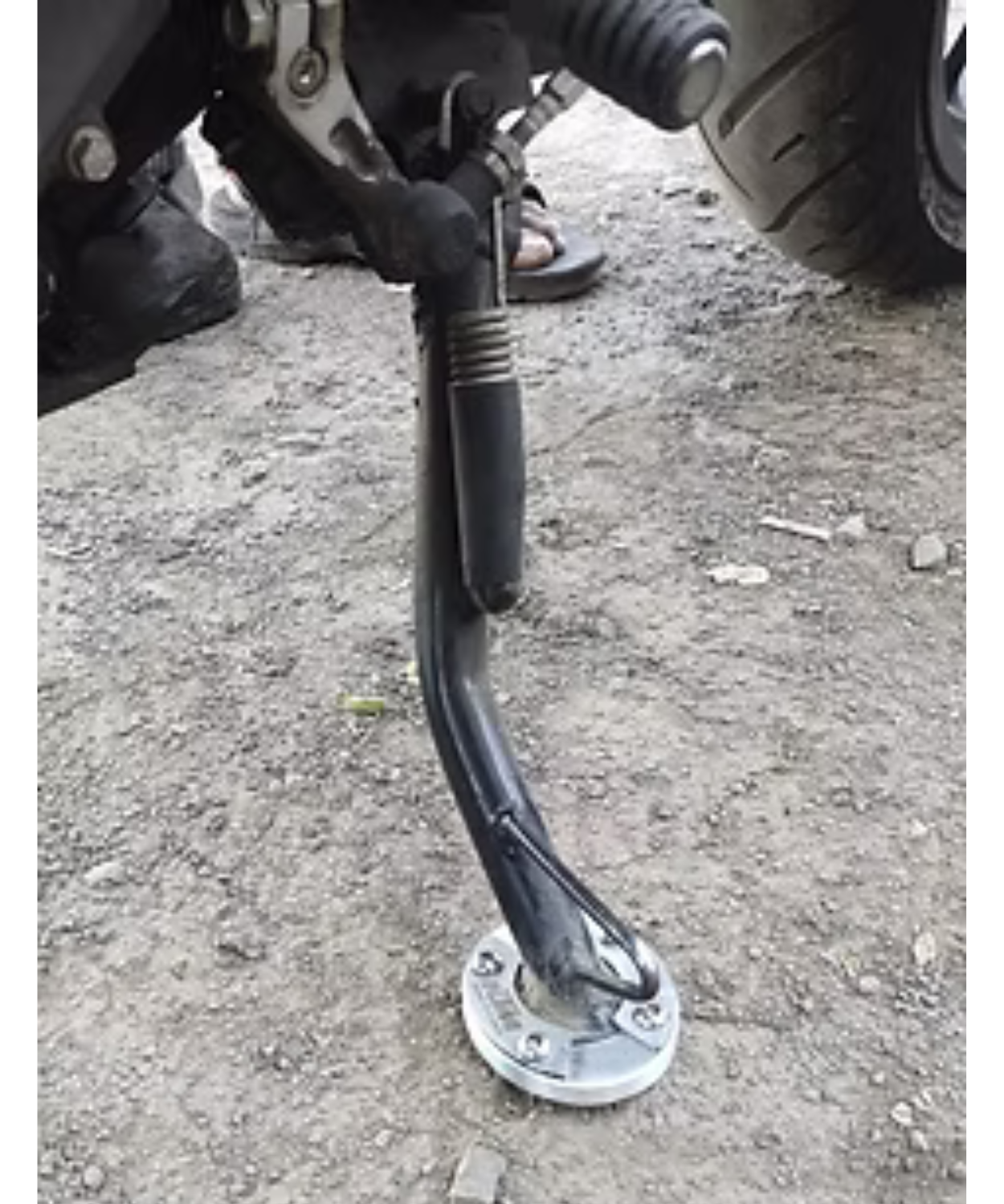 Motoverse Factory Customs Bigfoot Shoe Stand Extender for Bajaj Svartpiln250 - MB-KTM-Round