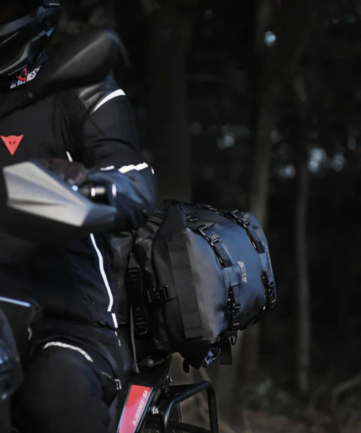 Rhinowalk 15L Waterproof Tail Bag - MT2215BK