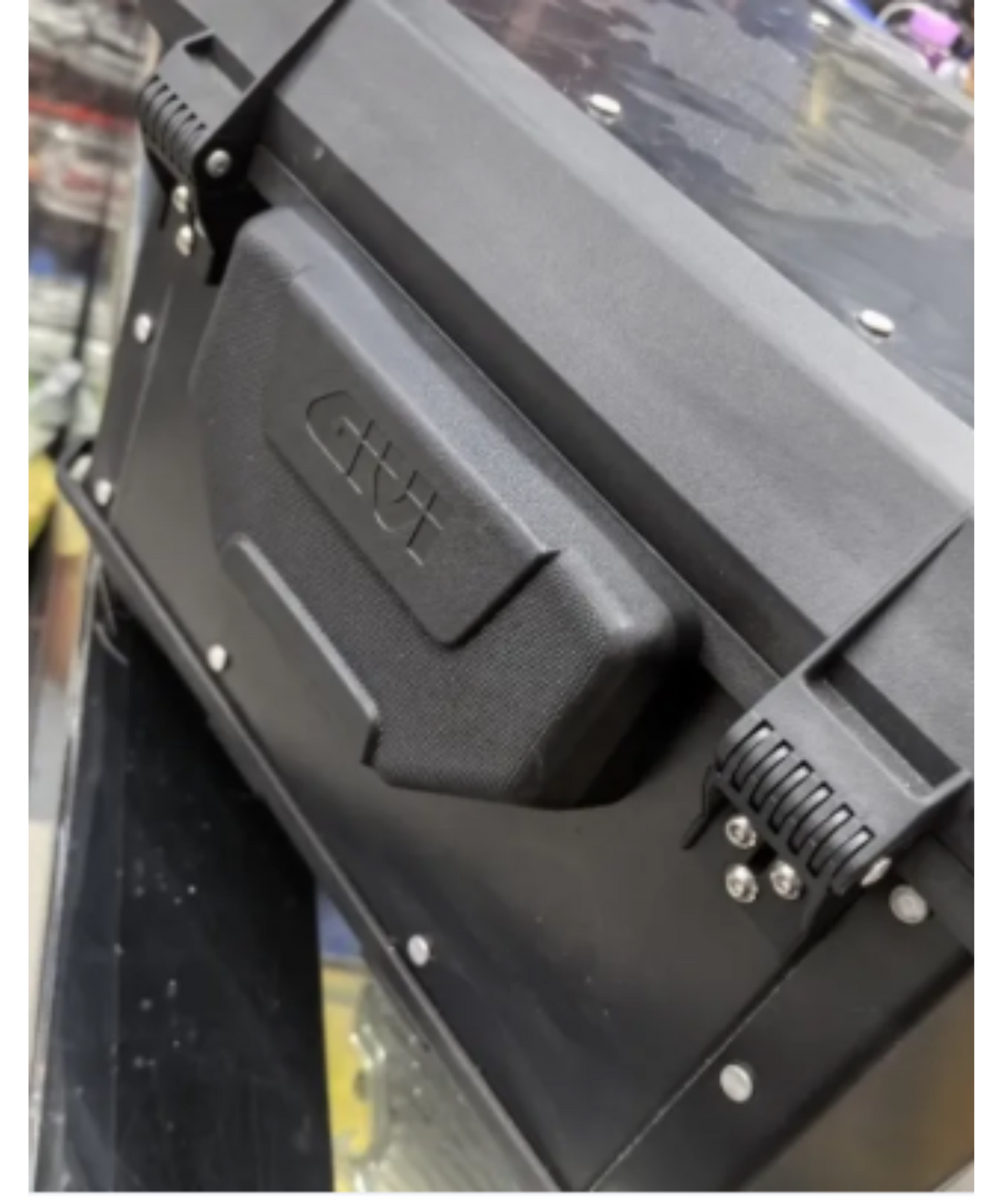 Givi Backrest with Screw Sets - BMTB39 - Givi