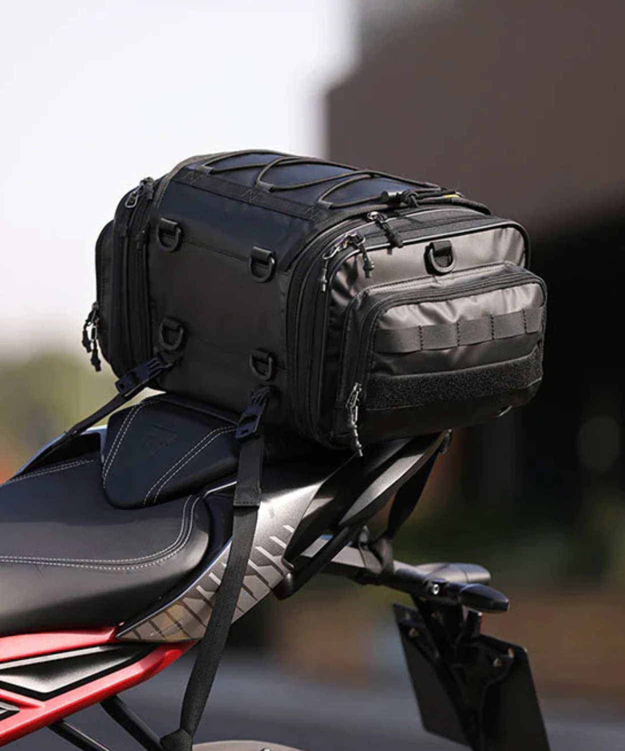 Rhinowalk Deluxe Cruiser Tail Bag 26L - Black - MT4026