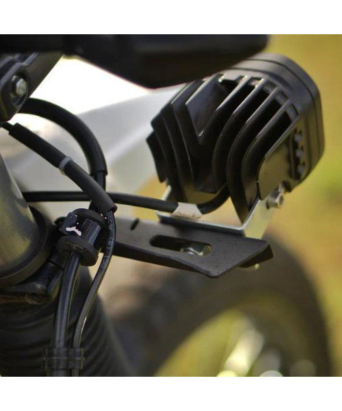 Auto Engina Hero Xpulse 200 Fog Light Clamp - Black