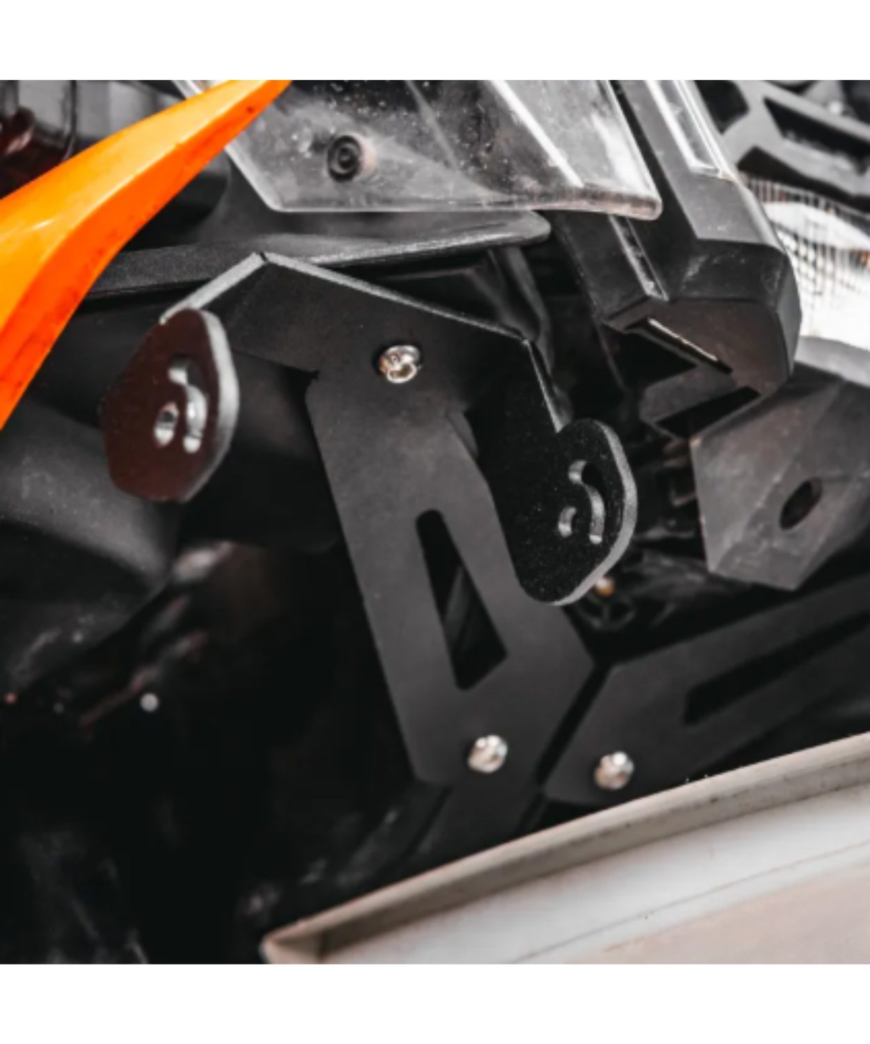 Zana DRL R-40 Fog Light Mounting Adapter Kit for KTM ADV 390 2025 - ZI-8633