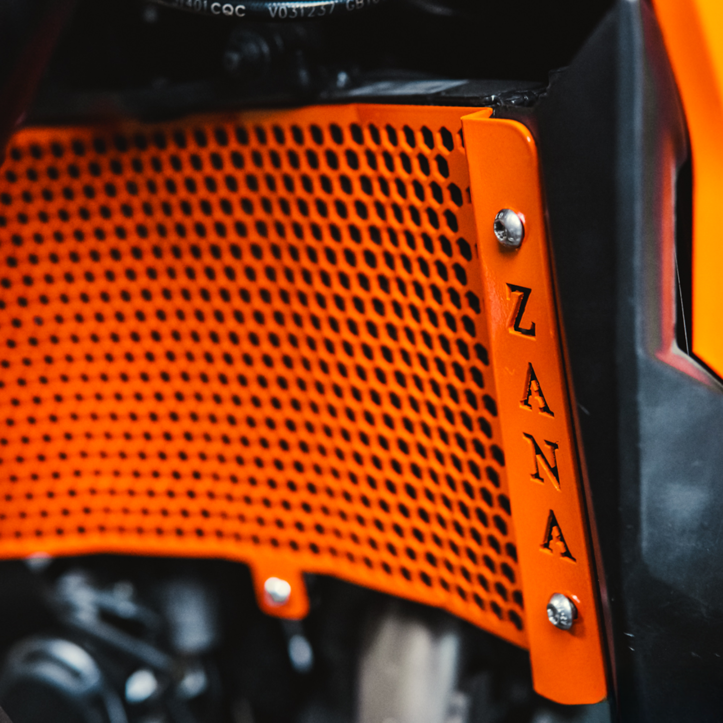 Zana KTM Enduro 390 / KTM ADV 390 (2025) Radiator Guard Honeycomb - Orange - ZI-8576