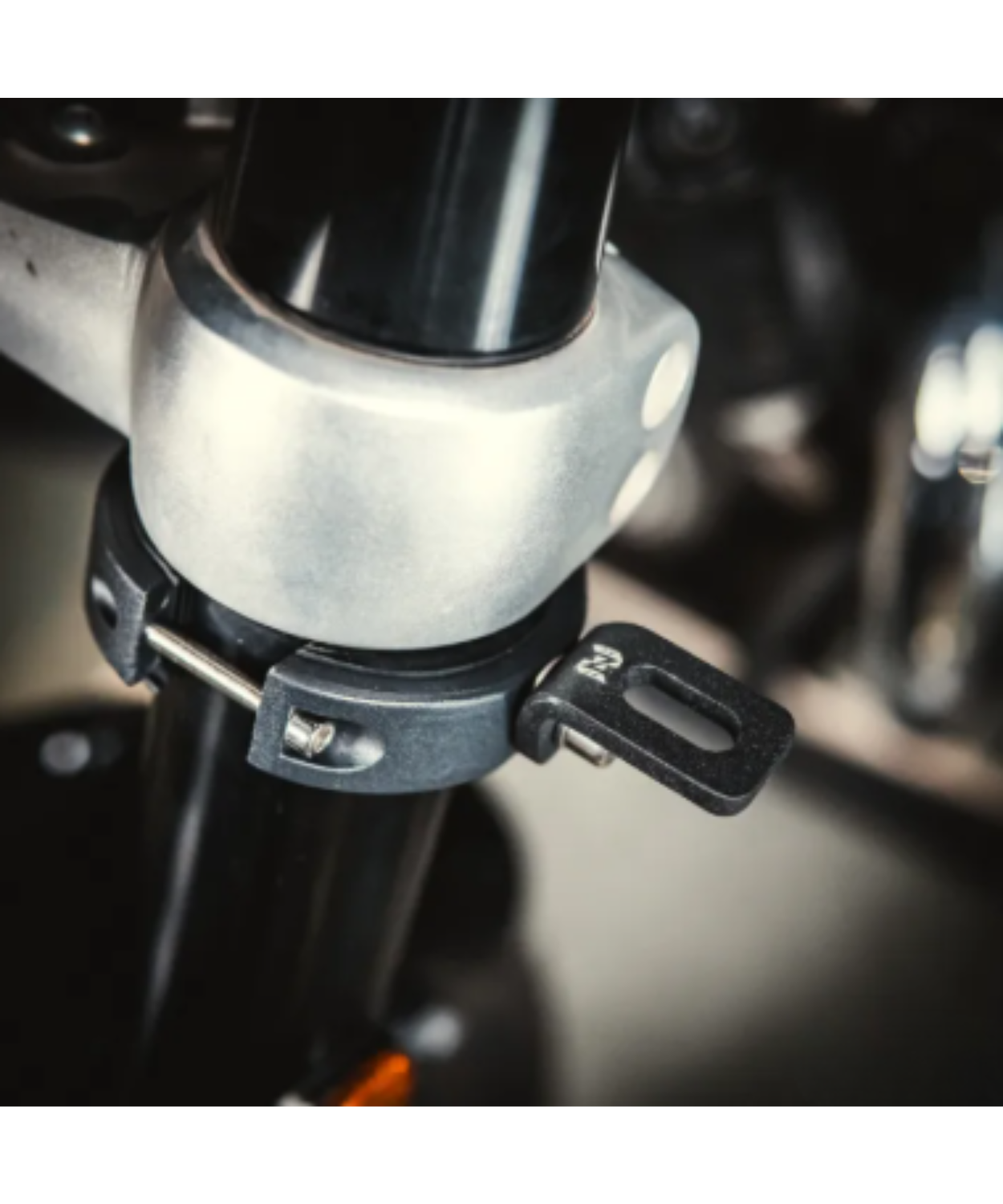 Zana Universal Fog Light Mount - ZI-8580