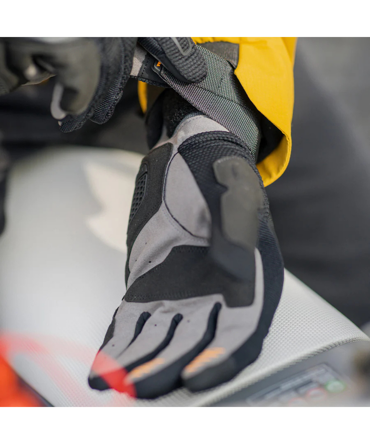 Tucano Urbano MRK3 Riding Gloves - Dark Grey - Tucano Urbano