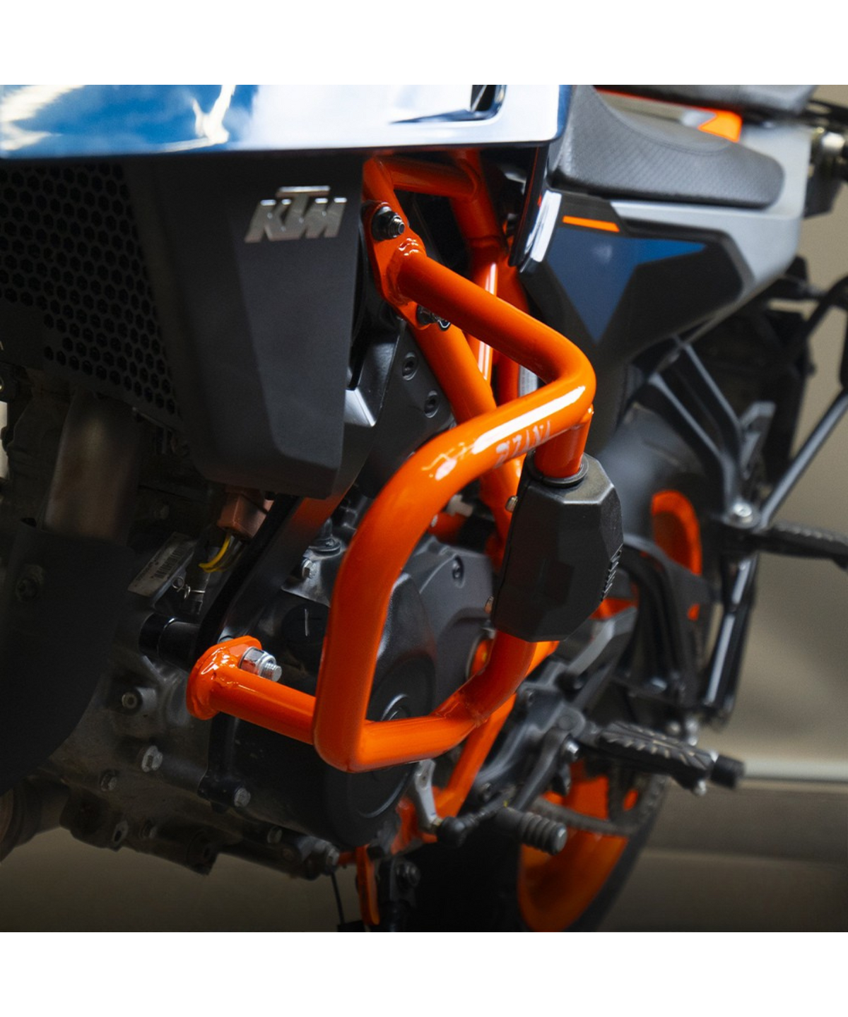 Zana KTM Duke Gen 3 Crash Guard with Puk Slider - Orange - ZI-8418 - Zana