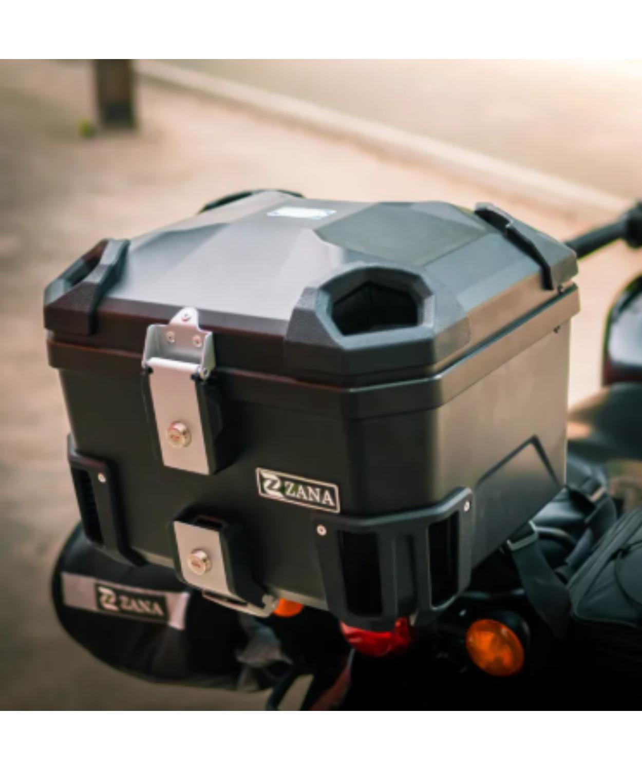 Zana Nomada Plastic Top Box 45L with Backrest - Black - ZI-TB-022