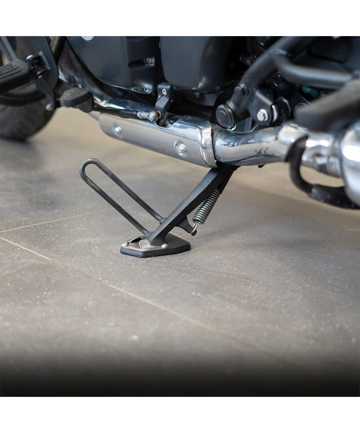Zana Royal Enfield Super Meteor 650 Side Stand Extender - ZI-8360 - Zana