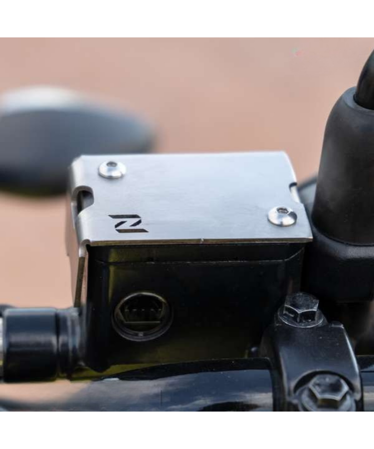 Zana Suzuki V-Strom 250 Front Fluid Reservoir Oil Cover - ZI-8231 - Zana