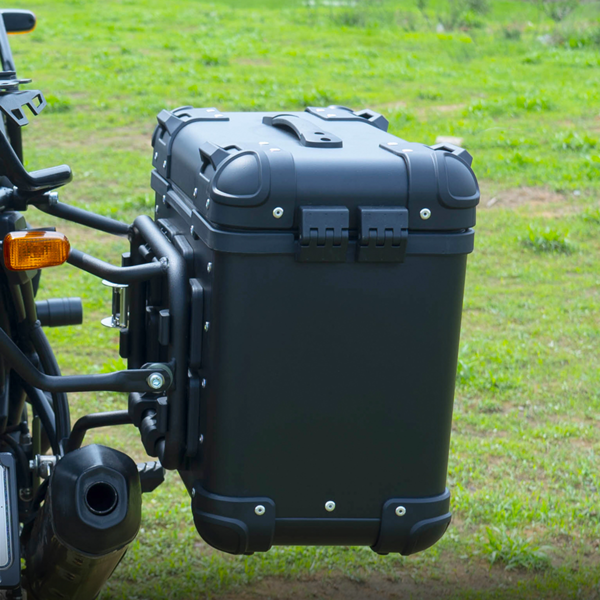 Zana Royal Enfield Himalayan 411 Aluminium R-Flat Pannier 36L with Saddle Stay Frame - Black - ZI-8494-RB - Zana
