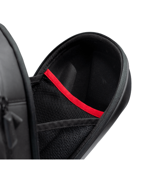 Carbonado Tora Thigh Bag
