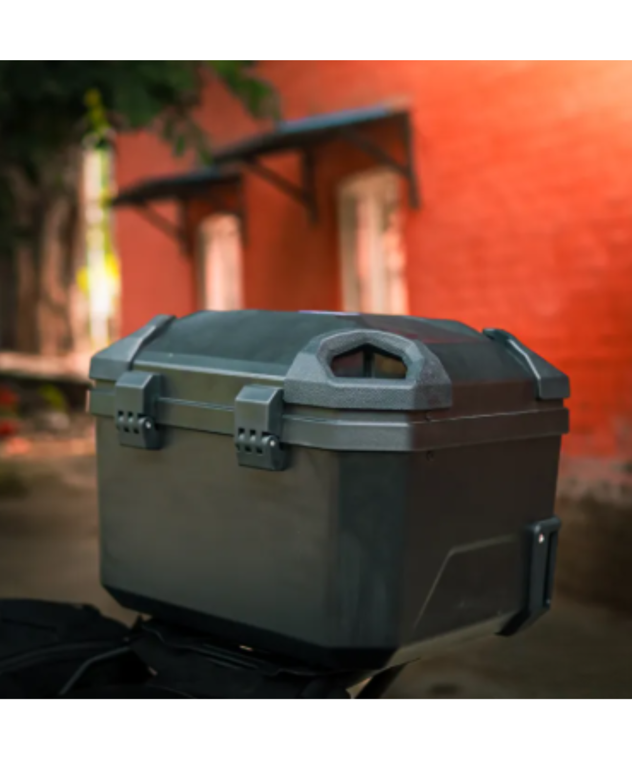 Zana Nomada Plastic Top Box 45L with Backrest - Black - ZI-TB-022