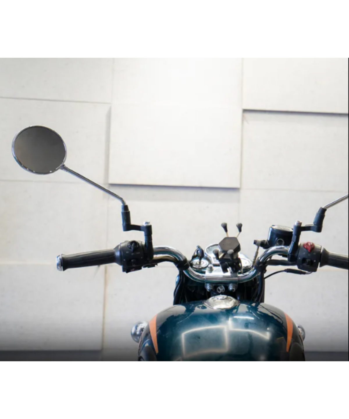 Zana KTM ADV 390/250 / Classic 350 / Royal Enfield Hunter 350 / Meteor 350 / GT / Interceptor 650 / Scram 411 / Bajaj