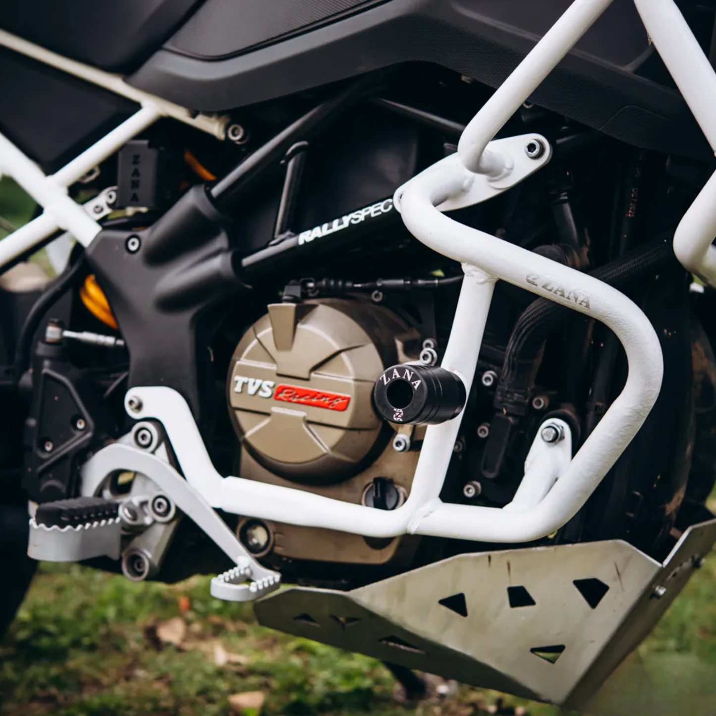 Zana TVS Apache RTX 300 Beak Version Upper & Lower Crash Guard with Slider Combo - White - ZI-8747 / ZI-8746