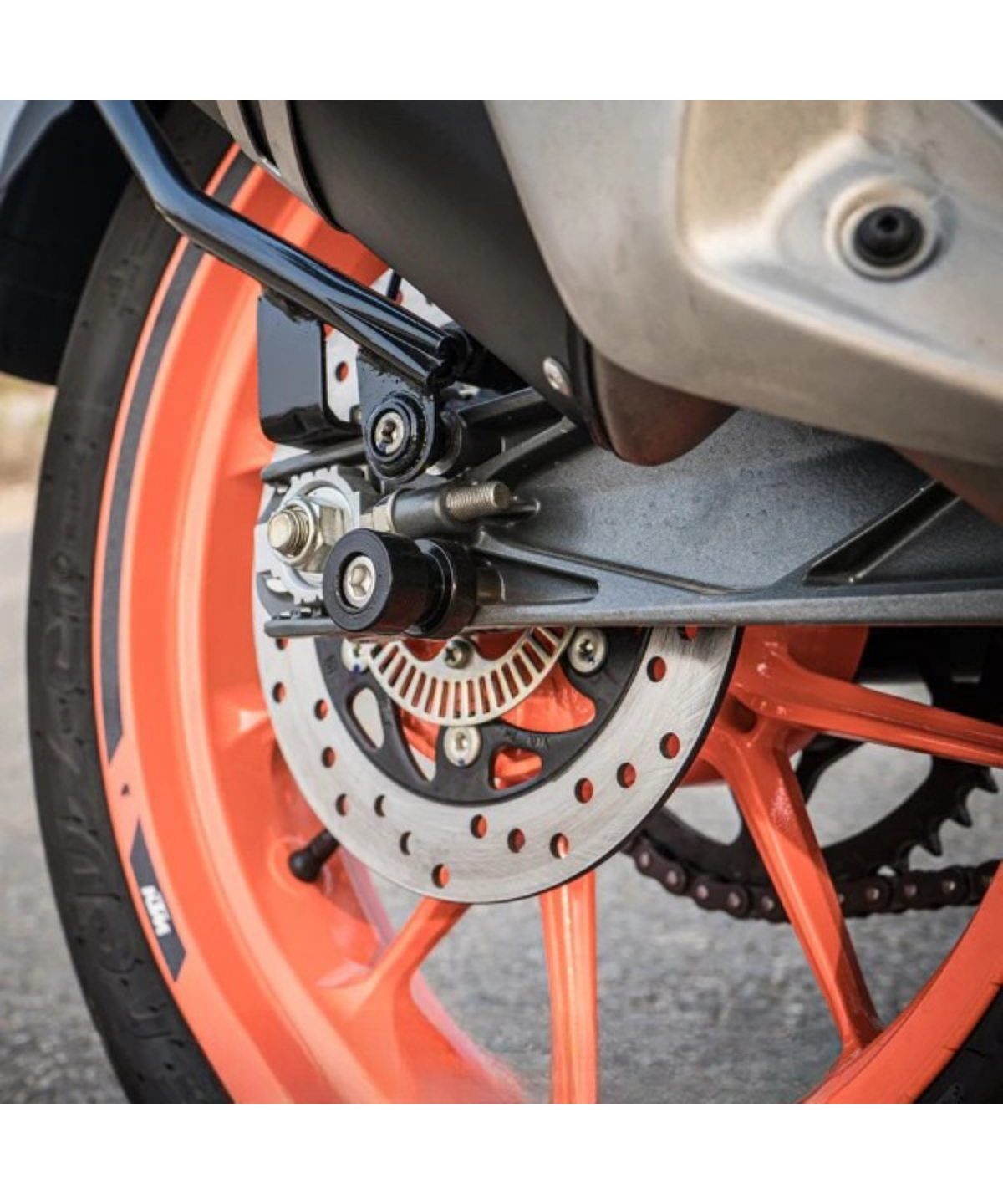Zana KTM ADV 390 / 390 X (2025) / Duke 200 BS6 (2021)/Duke 125 BS6 (2020-2022) Rear Paddock Spools with Swing Arm