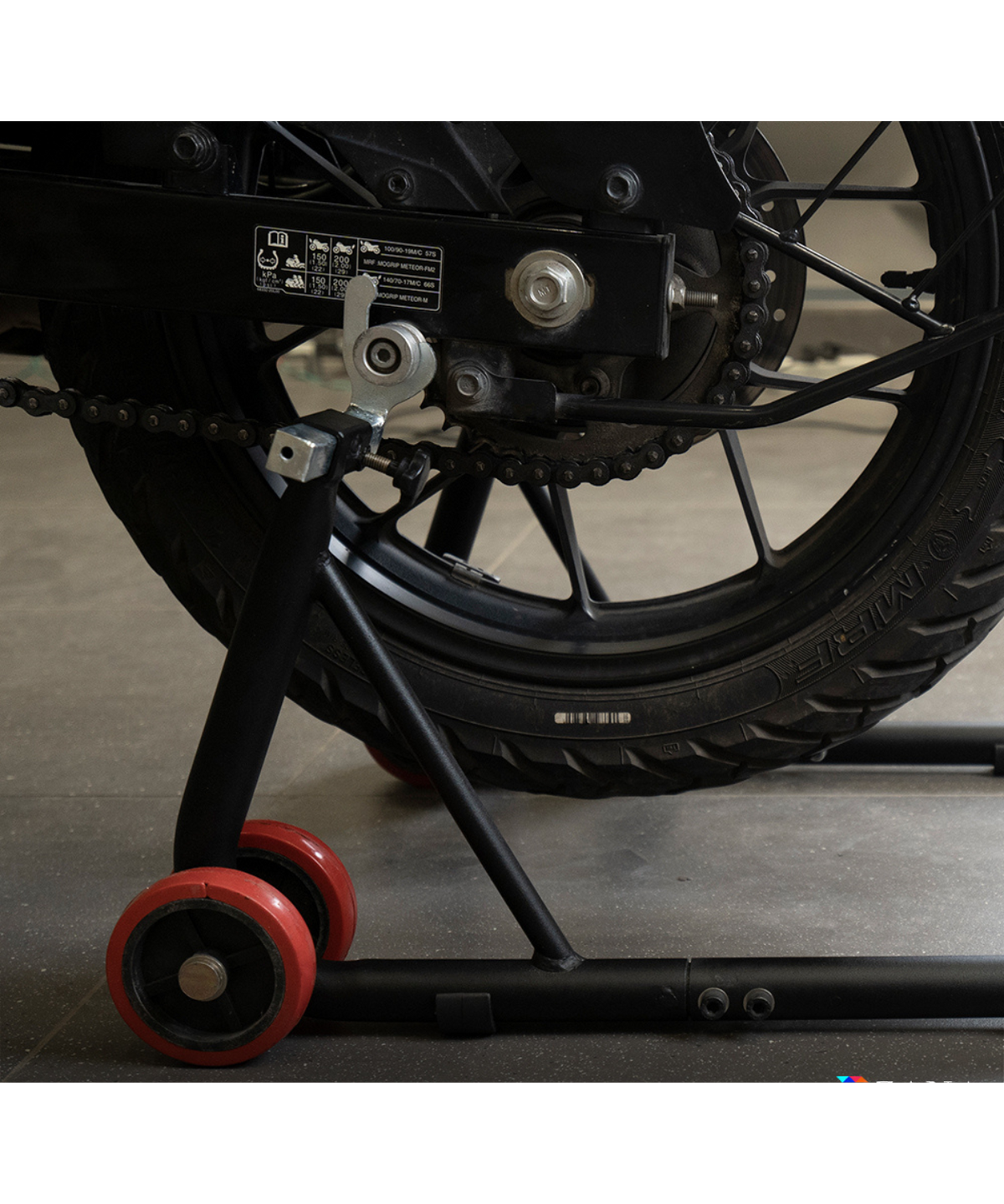Zana Universal Paddock Stand Texture Matt Black - ZI-8114 - Zana