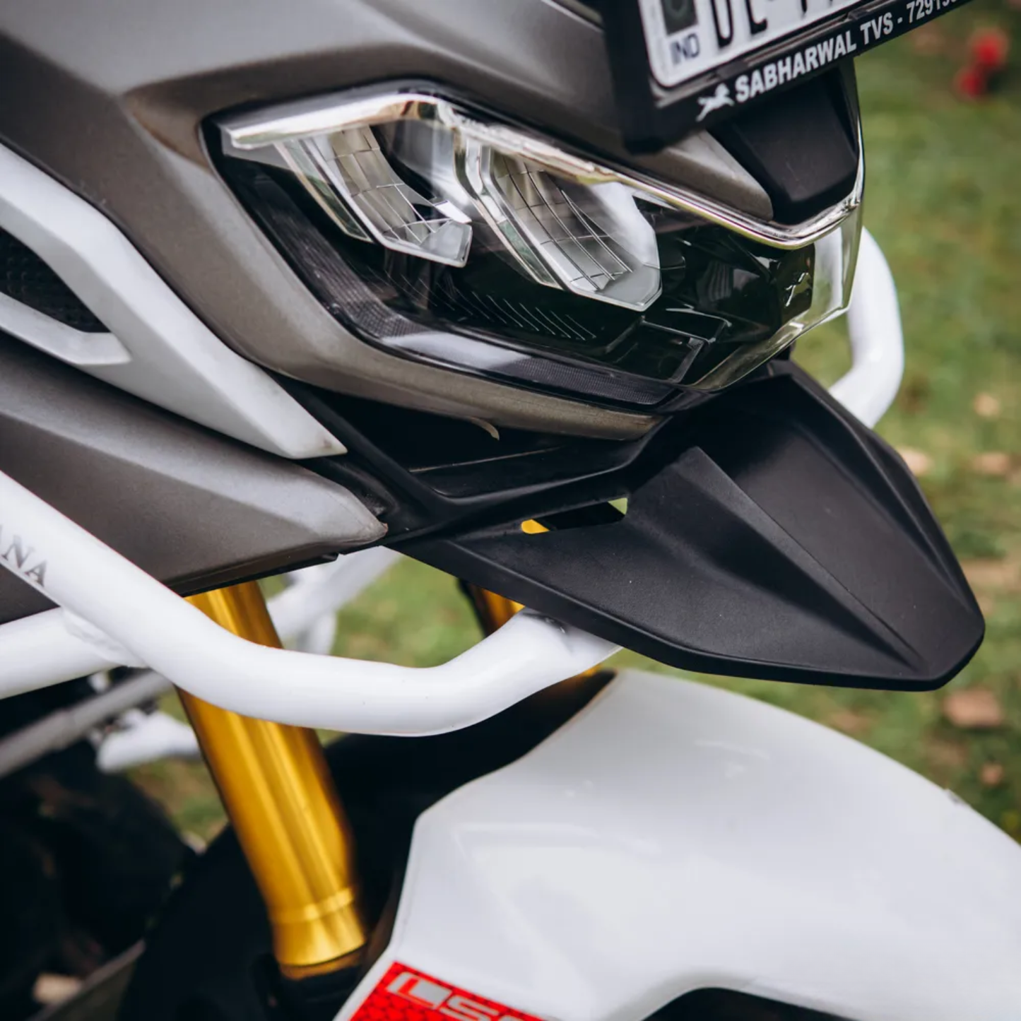 Zana TVS Apache RTX 300 Beak Version Upper & Lower Crash Guard with Slider Combo - White - ZI-8747 / ZI-8746