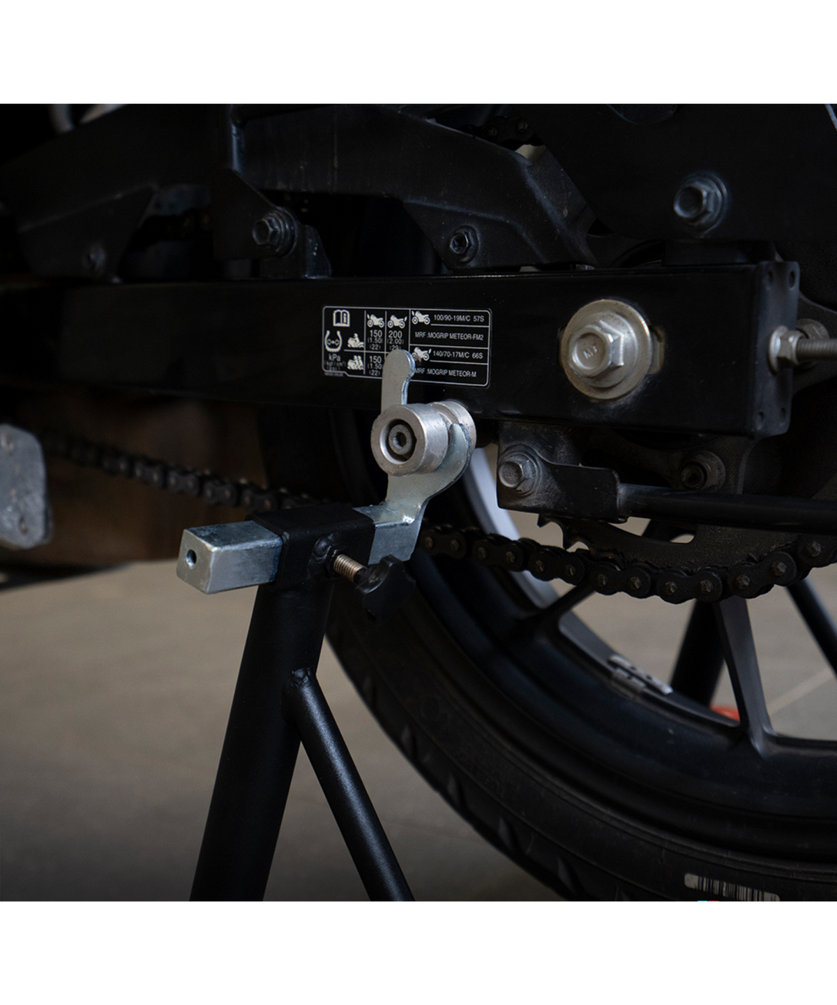 Zana Universal Paddock Stand Texture Matt Black - ZI-8114 - Zana