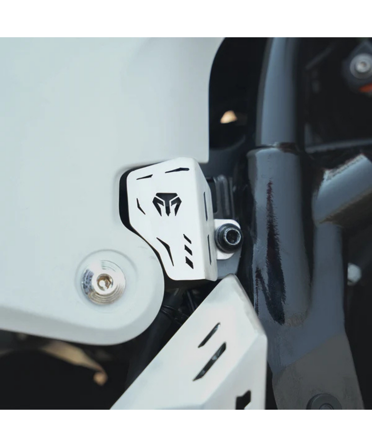 Moto Torque KTM ADV 390 / ADV X (2025) SS Reservoir Oil Guard - Silver - Moto Torque
